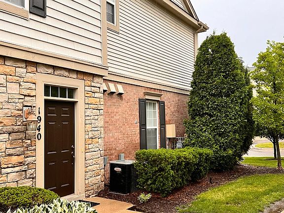 3rd image of 1940 Pinecroft Dr #183