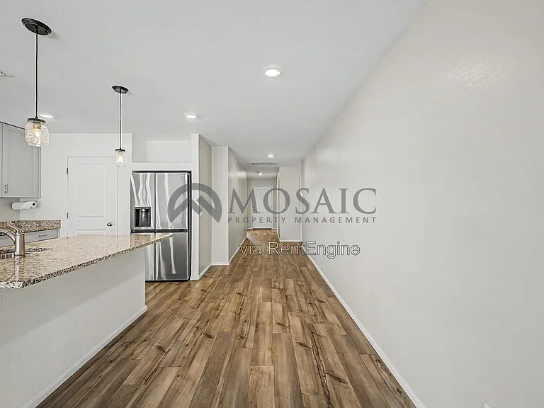 1304 W Inca Dr — Photo 10