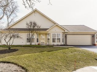 719 Bent Ridge Ln, Elgin, IL 60120