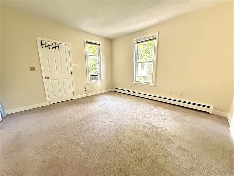 40 Chestnut St #1 — Photo 11
