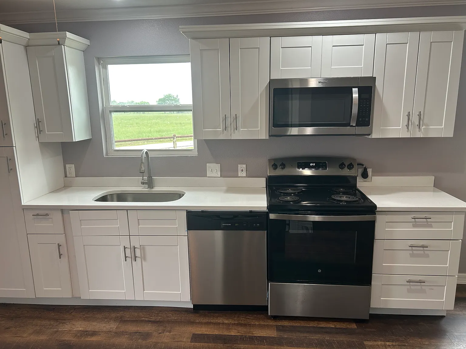 2 bed, 1500 sqft, $2,100 — Photo 2