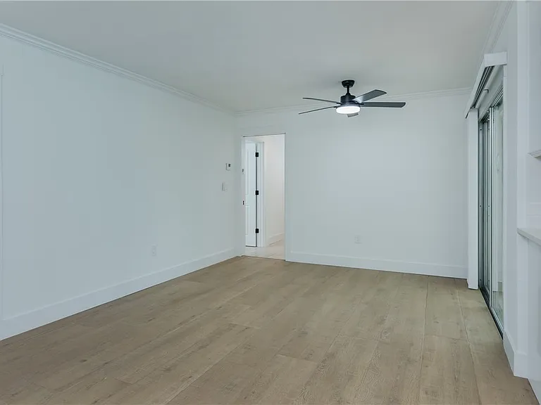 5609 De Soto Ct — Photo 20