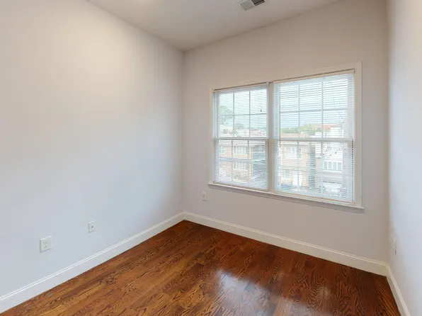 40 Corbin Avenue image 16 of 26