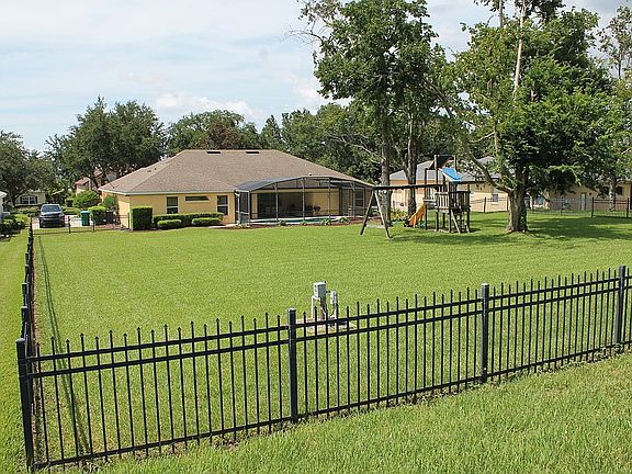 2nd image of 16437 Magnolia Bluff Dr
