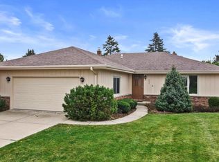 2535 Tammy Ln, Racine, WI 53402