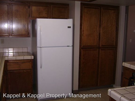 3rd image of 254 Park Ln