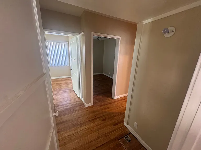 7333 Camellia Ave — Photo 11