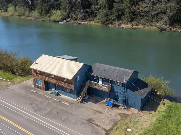 34400 Brooten Rd, Pacific City, OR 97135
