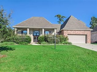 420 Greentree Ln, Madisonville, LA 70447