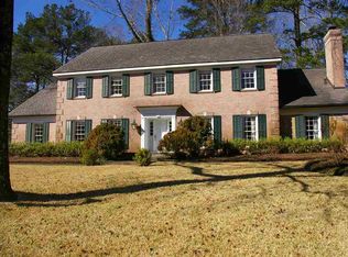 2659 Lake Cir, Jackson, MS 39211