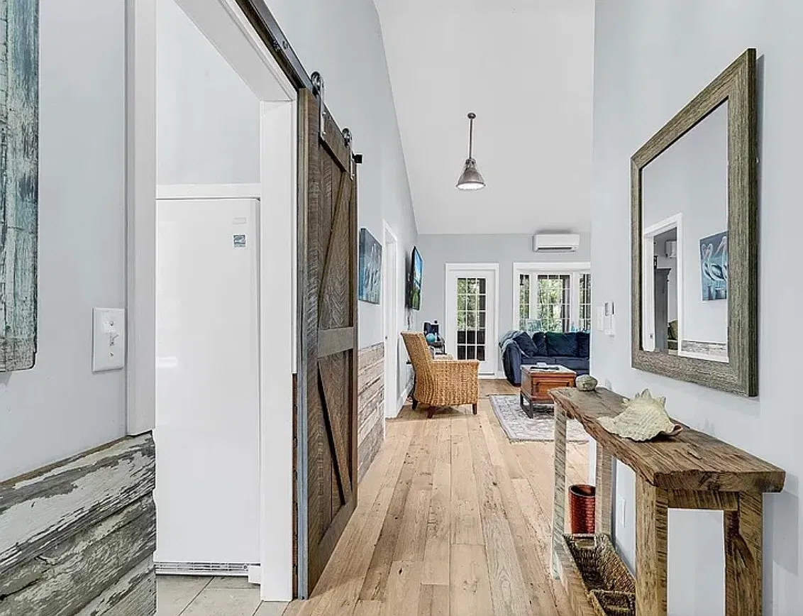 3 bed, 1600 sqft, $2,700 — Photo 1