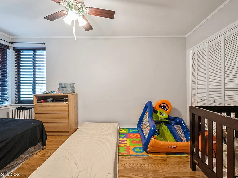1224 W Chase Ave #1F — Photo 11