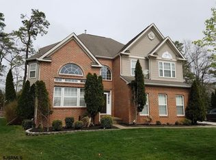 16 Glendale Cir, Mays Landing, NJ 08330