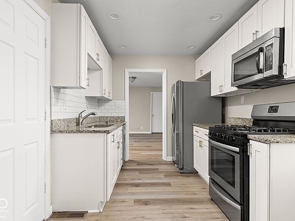 5th image of 2223 E 74th St