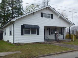 308 Sunset Dr, Fulton, KY 42041