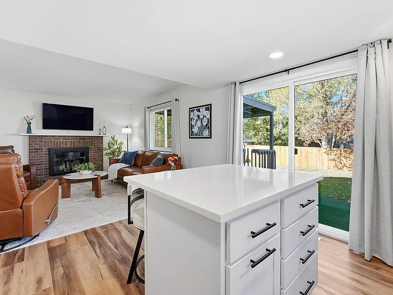 11833 W Marlowe Pl — Photo 19