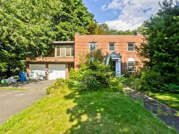 95 Craiwell Ave, West Springfield, MA 01089