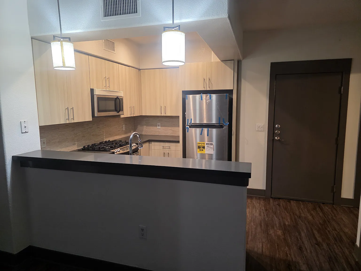 2 bed, 1090 sqft, $2,750 — Photo 4