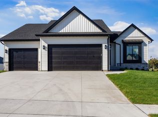 3263 Platinum Way, Marion, IA