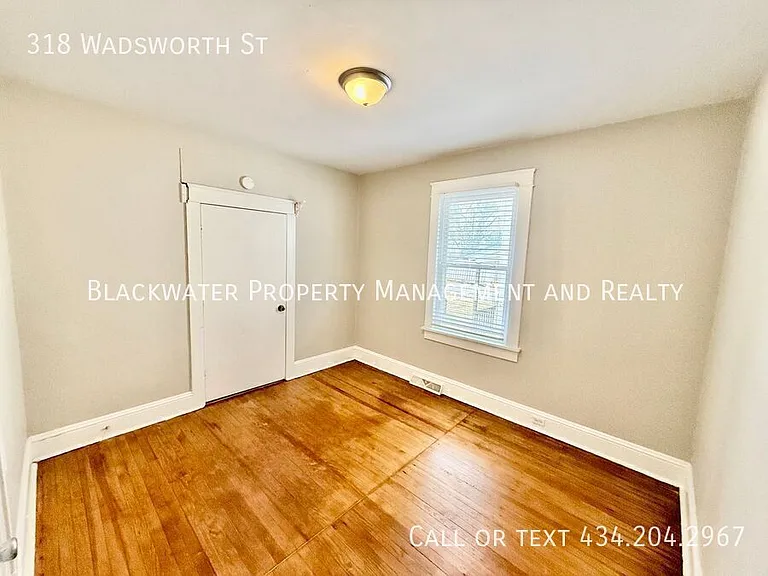318 Wadsworth St — Photo 6