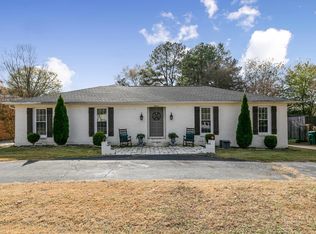 18 Northland Dr, Jackson, TN 38301