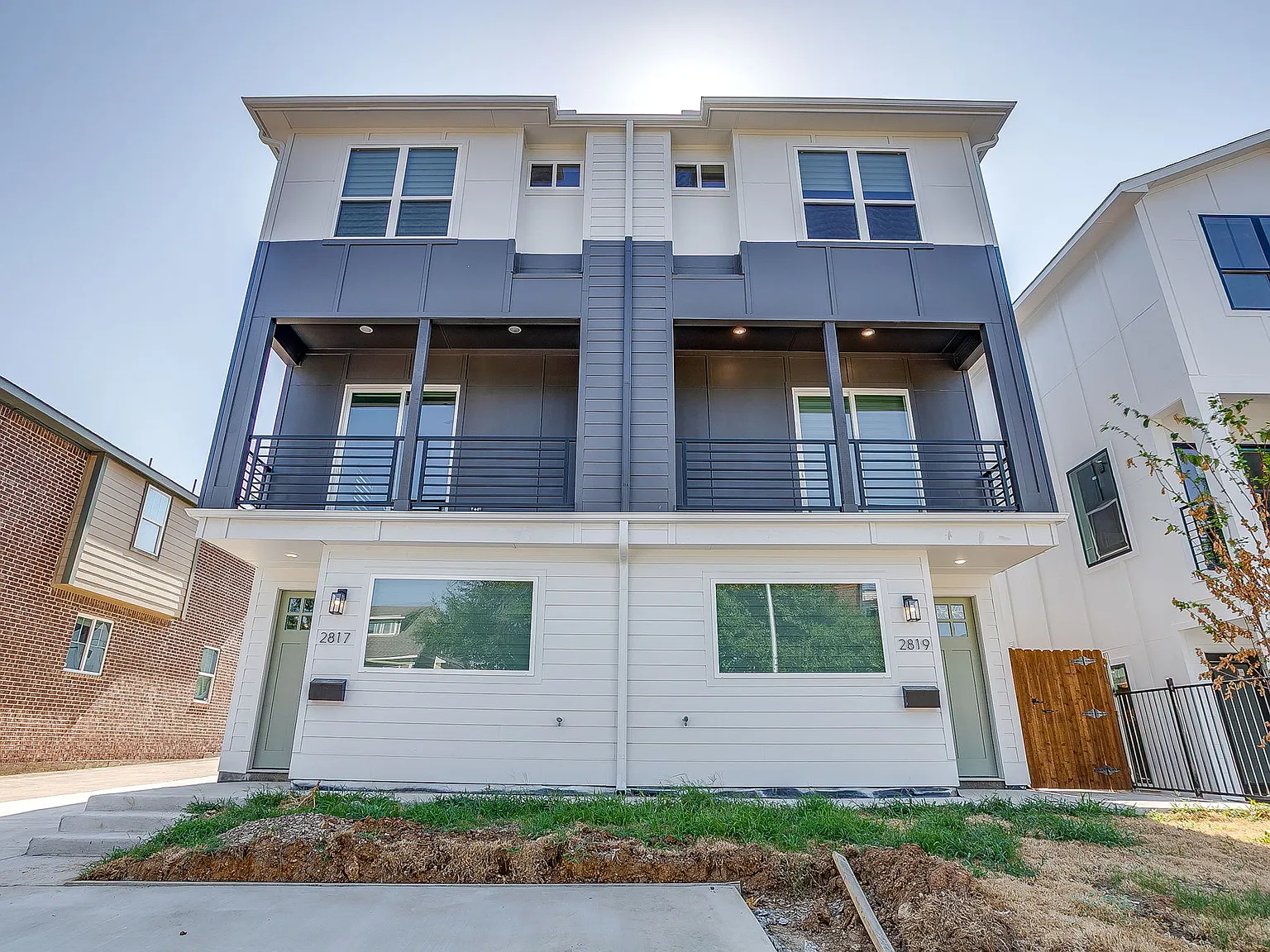 5 bed, 5.5 bath, 2244 sqft, $8,000 — Photo 3