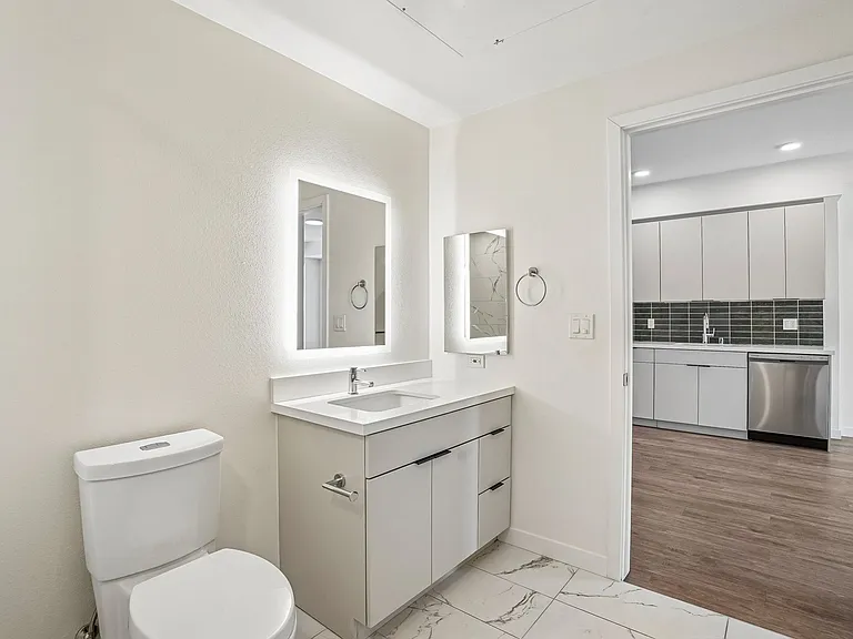 Kara Apartment in Koreatown — Photo 37