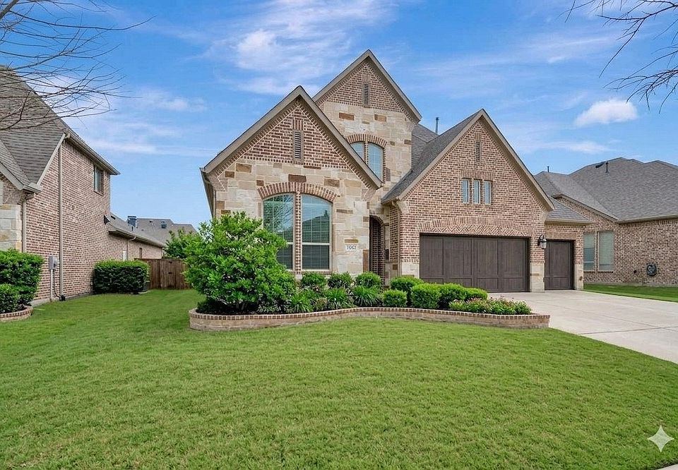 1st image of 1052 Highpoint Way