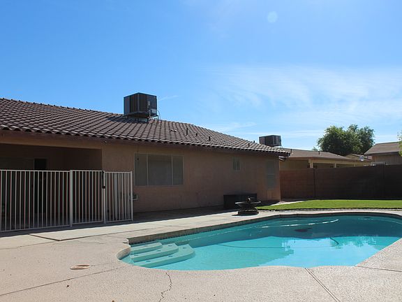 2nd image of 2662 S Laramie Way
