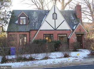 4020 25th St N, Arlington, VA 22207