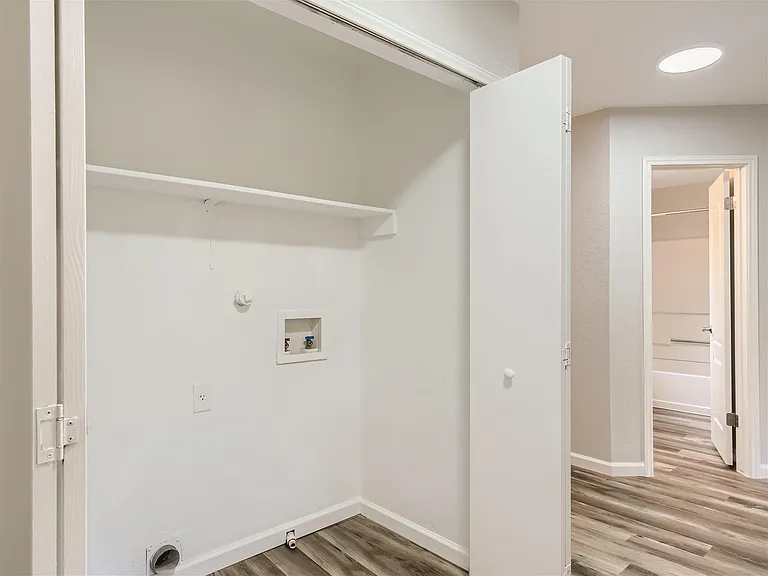 1520 Curameng Cv — Photo 18