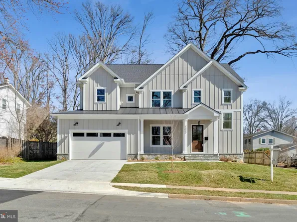 2633 Wooster Ct, Vienna, VA 22180