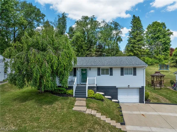 8 Sunset Dr, Martins Ferry, OH 43935