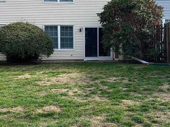 2nd image of 12 Byrnes Ln W #12