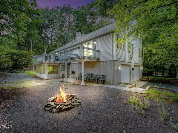 67 Summit Cir, Lakeville, PA 18438