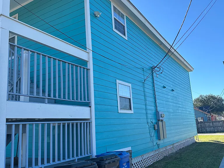 2616 Franklin Ave — Photo 3