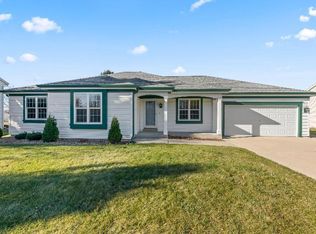 1230 Oriole DRIVE, Oconomowoc, WI 53066