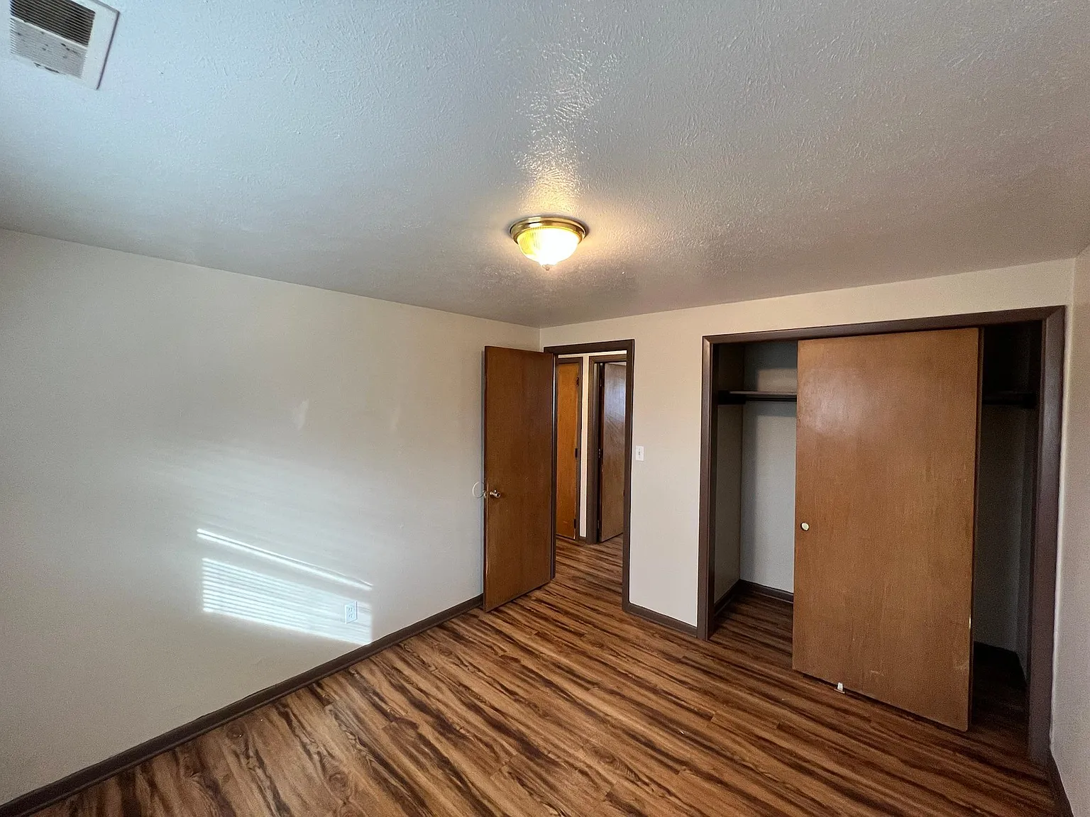 2 bed, 850 sqft, $1,000 — Photo 4