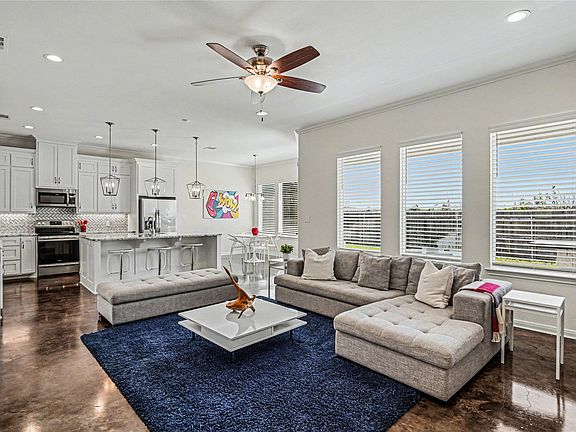 5th image of 2425 S 16th St