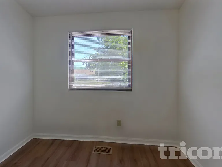 6570 Stonehedge Dr — Photo 11
