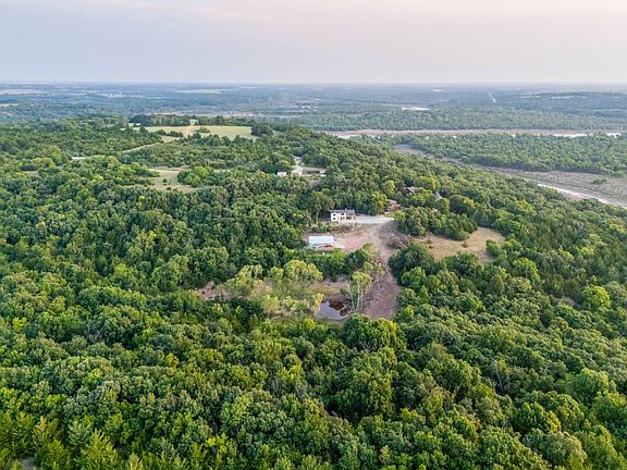 3rd image of 8000 E Canteen Rd