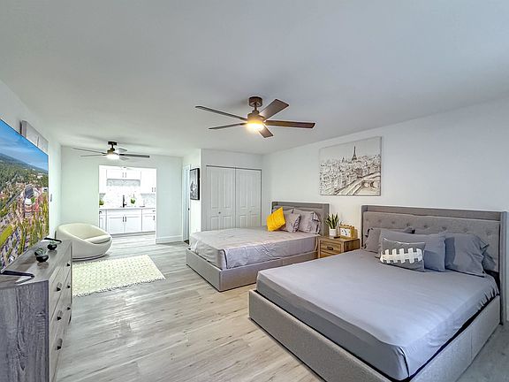 4th image of 405 Dunwoody St APT 1