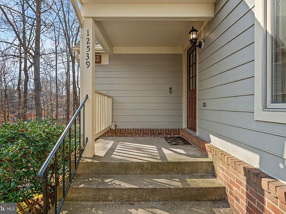 2nd image of 12539 N Lake Ct