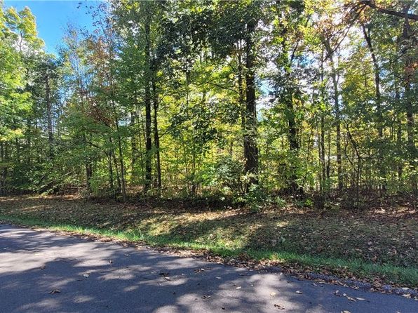 1290-1291 Laurel Dr, West Salem, OH 44287
