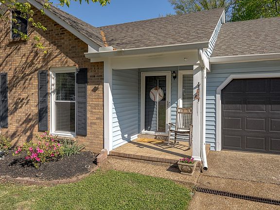 3rd image of 5037 English Village Dr