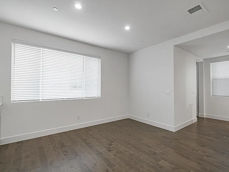 1010 Sinopia Ter — Photo 30