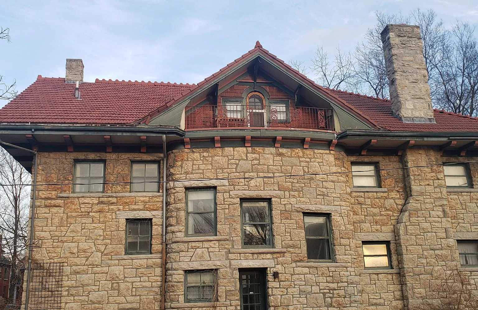 800 E Armour Blvd — Photo 1