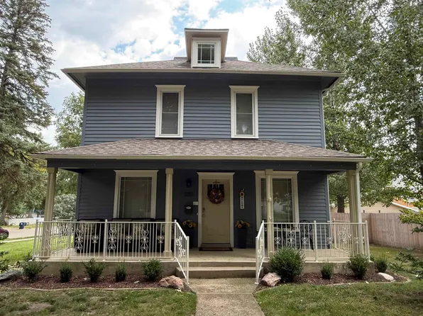 1201 Ithaca Ave, Spirit Lake, IA 51360