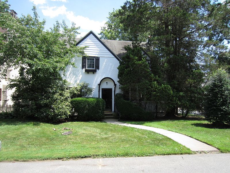 1st image of 758 E Stirling Dr