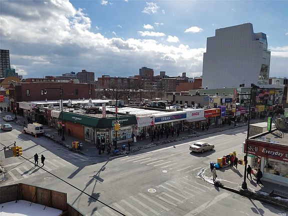 2nd image of 142-05 Roosevelt Ave #512